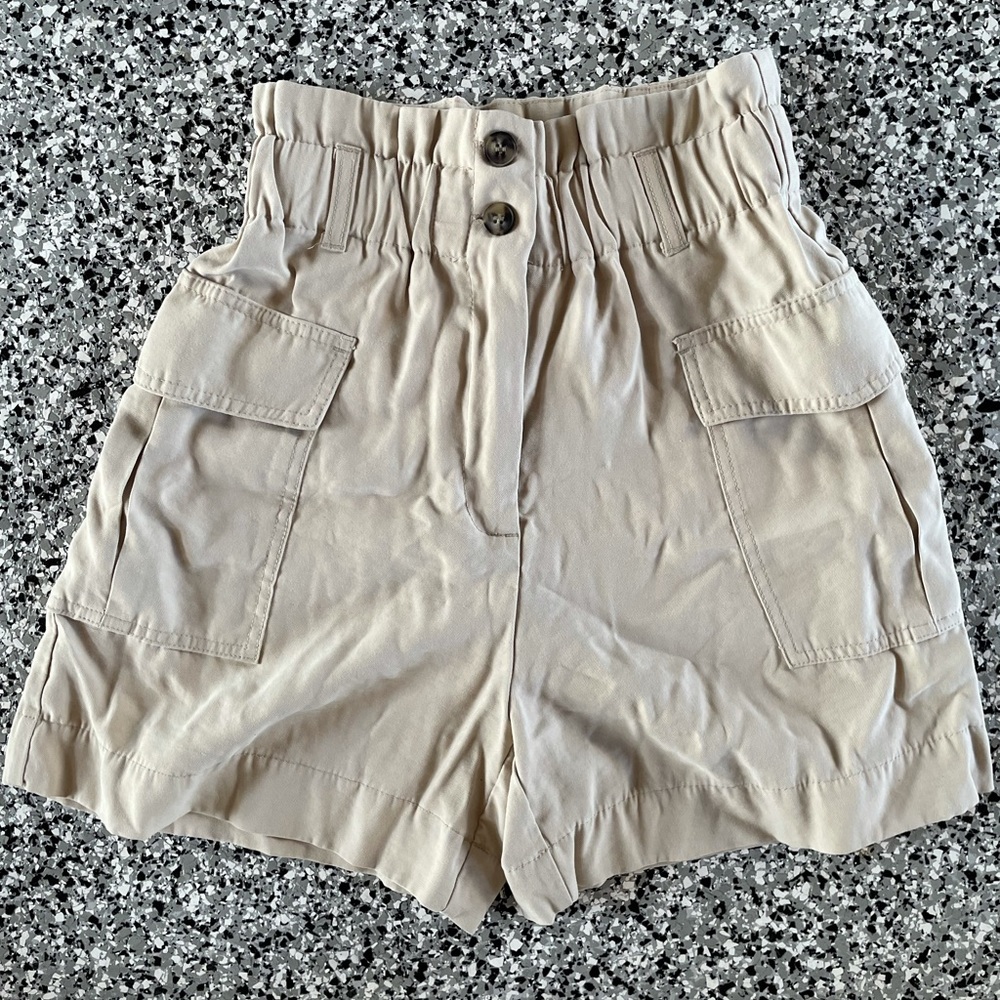 H&M Paperbag Shorts Sz 4